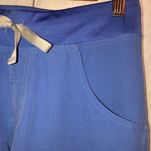 Figs XS Cargo Light Blue Drawstring 4 Pocket Technical Collection Scrub Pants - Picture 11 of 17
